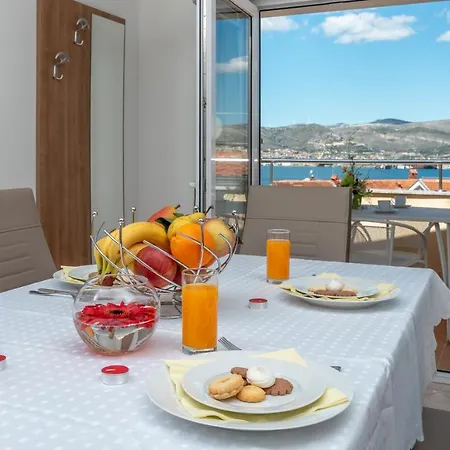 Amazing 2 Bedroom With A Sea View