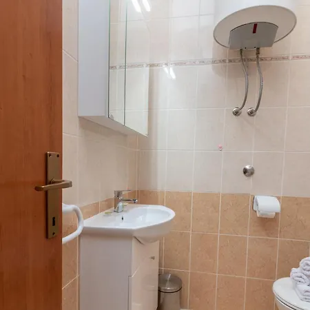 Apartment Amazing 2 Bedroom With A Sea View