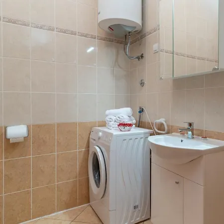 Apartment Amazing 2 Bedroom With A Sea View Trogir