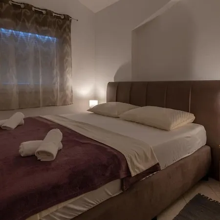 Amazing 2 Bedroom With A Sea View * Trogir