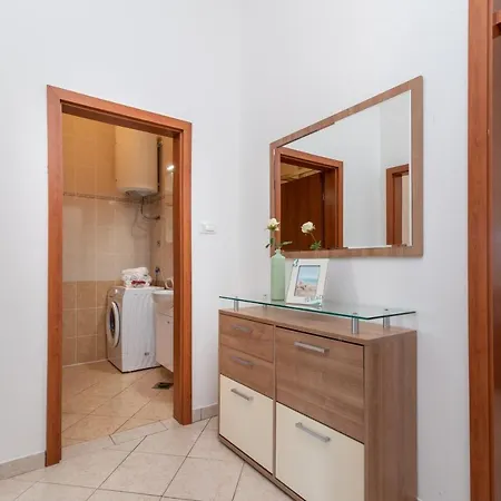 Apartment Amazing 2 Bedroom With A Sea View *
