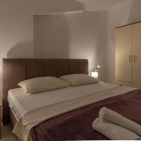 Amazing 2 Bedroom With A Sea View * Trogir